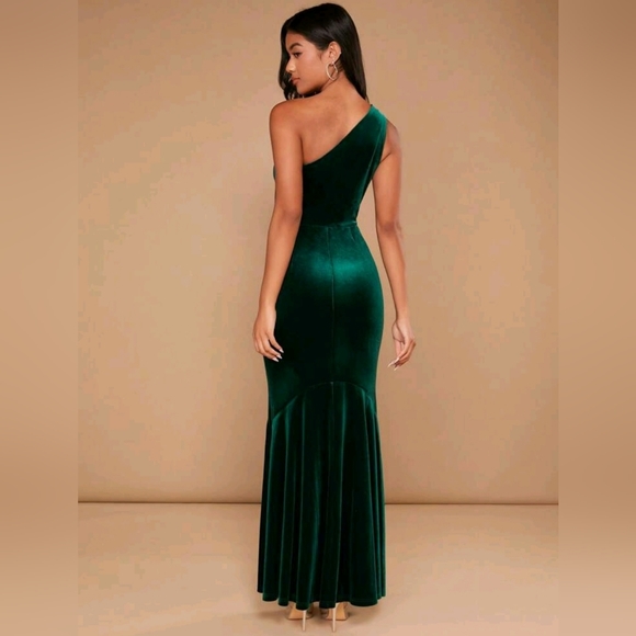 NEW Velvet One Shoulder Mermaid Dress Gown Dress Dark Green - Picture 1 of 10